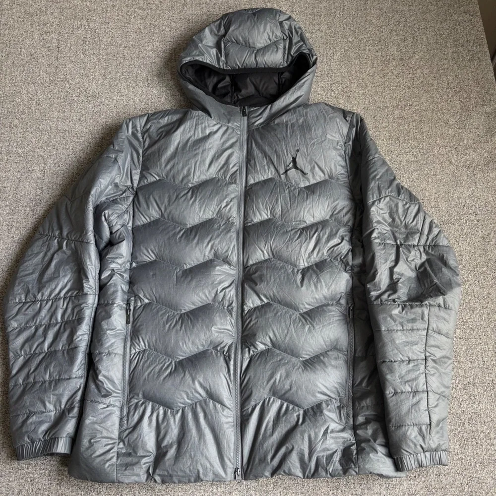 Jordan Puffer Jacket Mens L Grey Jumpman Down Filled Hooded Chevron Quilted Coat